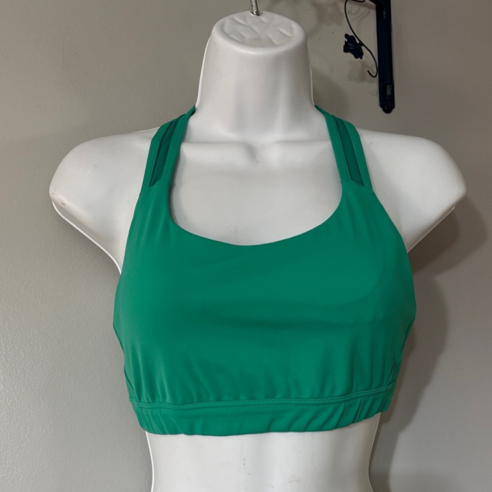 Athleta Contender  Green Sports Bra